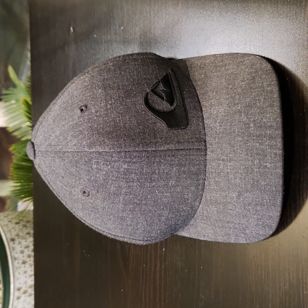 Quicksilver hat